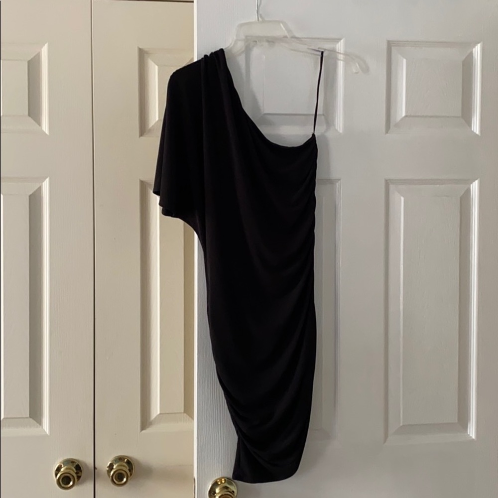 One shoulder black party dress